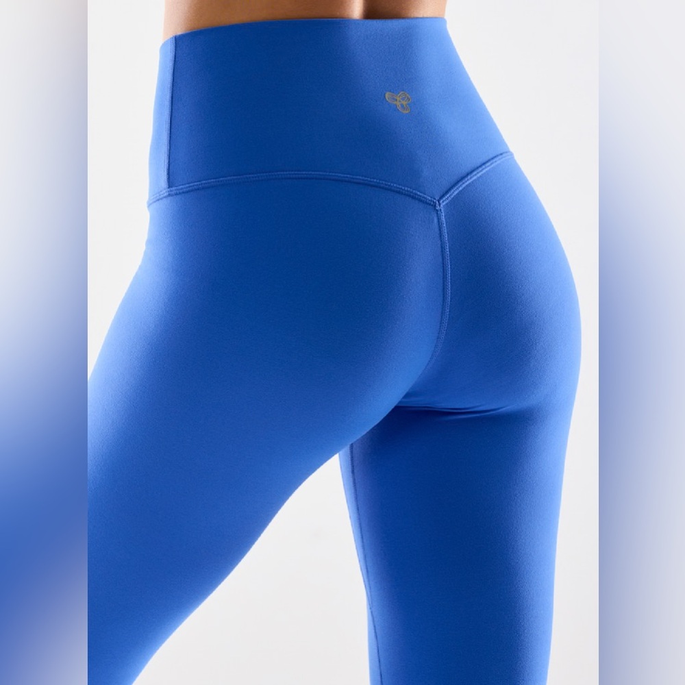 High-Rise Blue Seamless Leggings - Picture 2 of 4